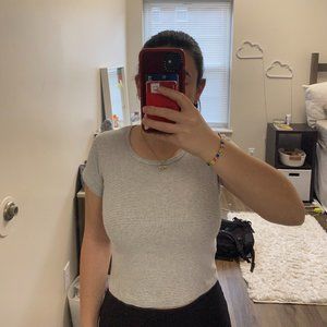 Brandy Melville tshirt